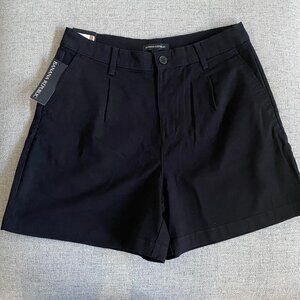 NWT Banana Republic Ladies' Women's Flat Front High Rise Short, Black, Size 8